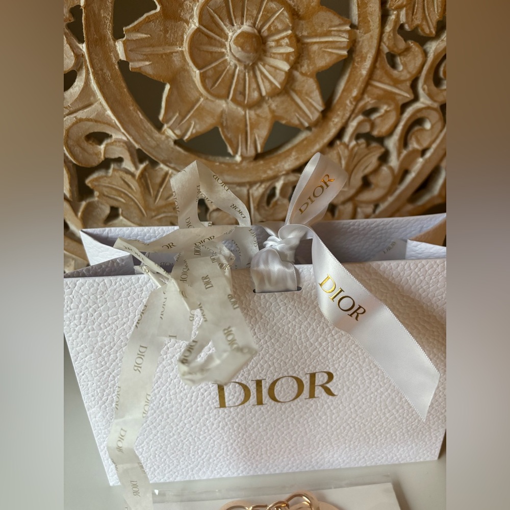 Dior Key Bag Charm w Gift Bag - Picture 4 of 6